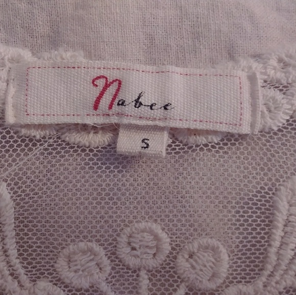 Gorgeous lace tank - Picture 3 of 4